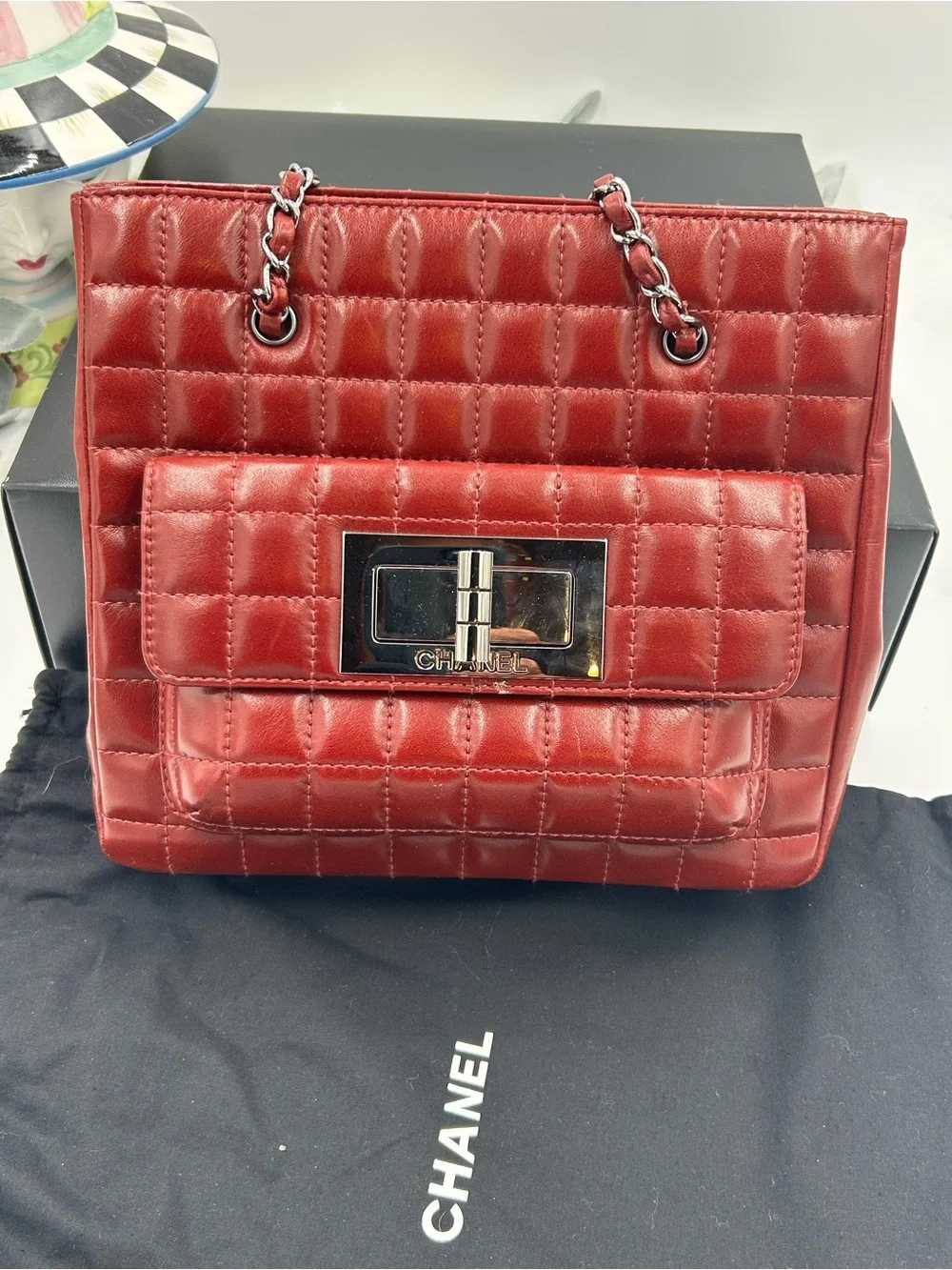 Women Chanel chocolate bar, Mademoiselle reissue square tote bag made in Italy